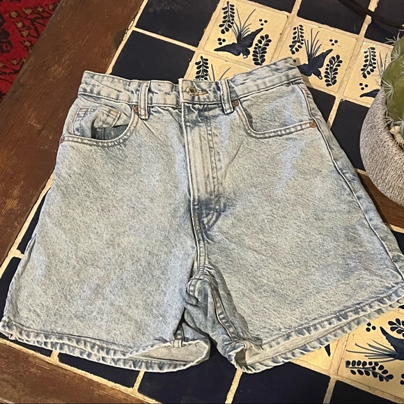 Zara Shorts Zara Denim Mom Fit Shorts High Waisted Size 2 Poshmark